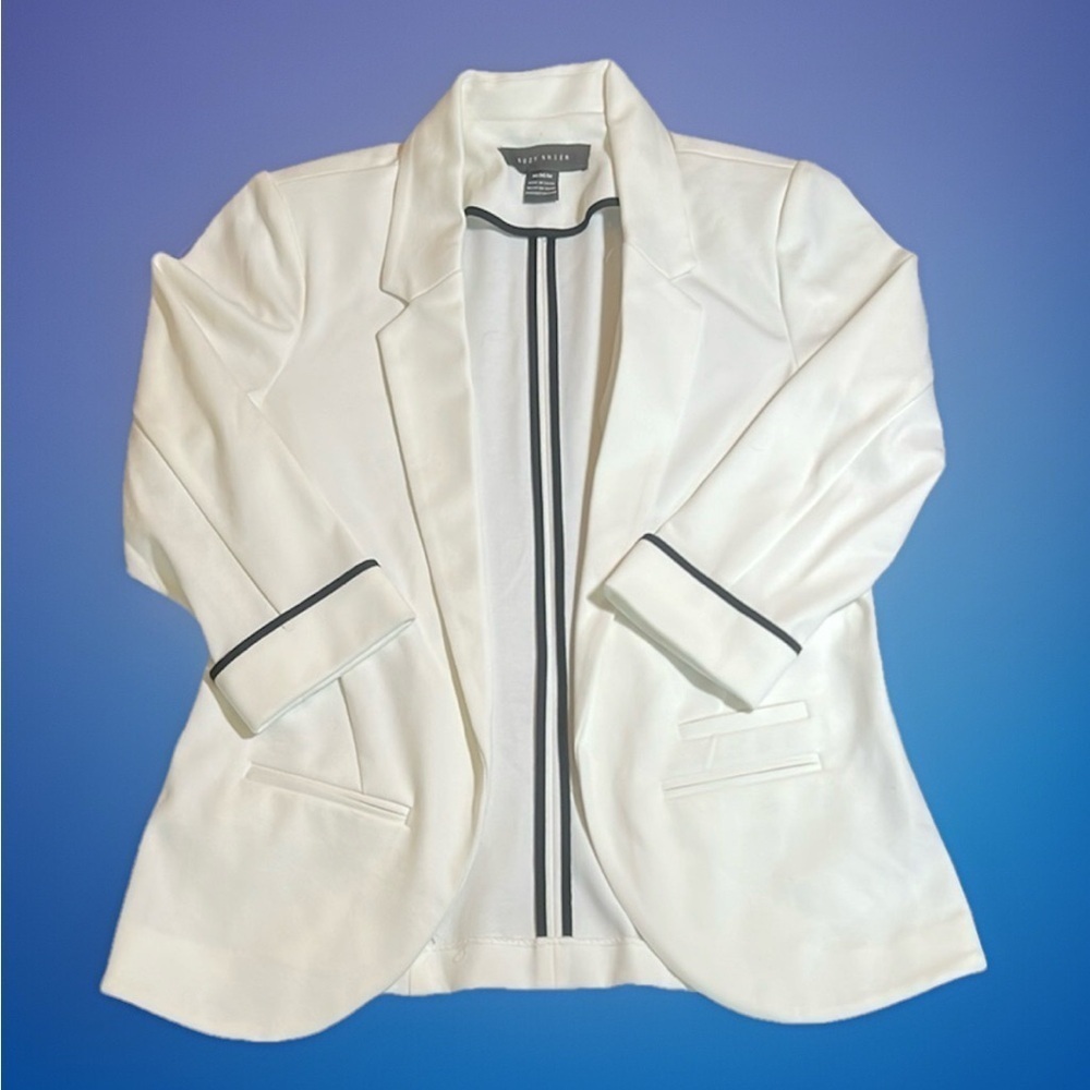 White Women's StretchBlazer with Black Trim sz M